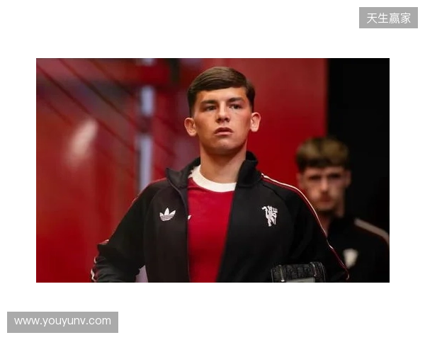 曼联青训教练：莱西踢球心智愈发成熟，跟一线队训练提升了他